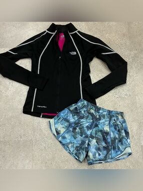 Womens LULULEMON/NORTH FACE Athletic Shorts & Jacket, sz 4 Tall